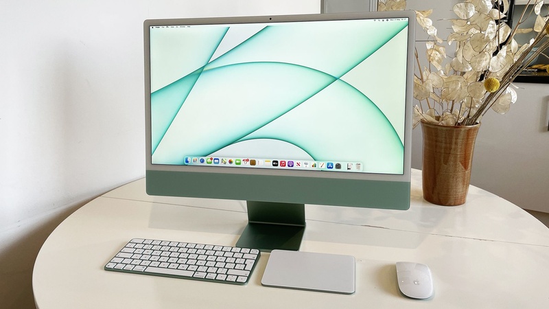 Apple iMac M1, 24", 4.5K, 8-Core GPU, Magic Keyboard with Numeric Keypad, 8GB/256GB