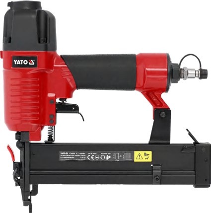 Pneumatic stapler