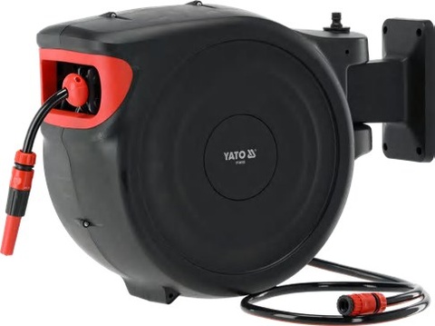 Auto retract garden hose reel