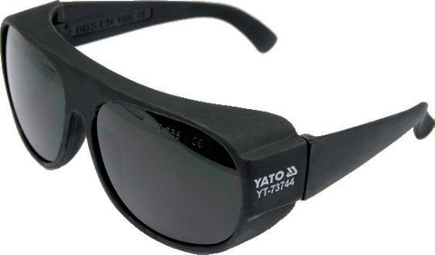 Safety glasses