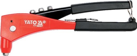 Hand riveter