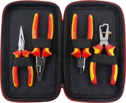 Insulated plier set