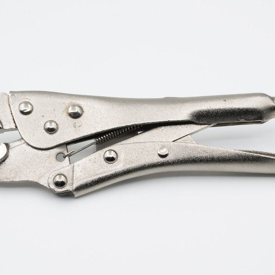 Pliers